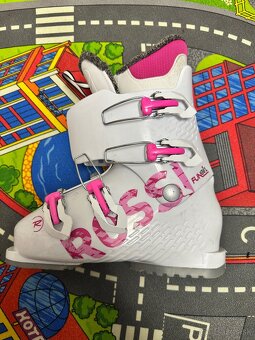 Predam dievcenske lytziarky Rosignol - 3