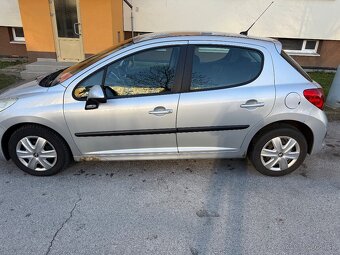 Peugeot 207 - 3
