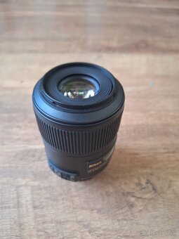 NIKON OBIEKTIV - 3