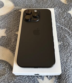 iPhone 16 Pro, Black Titanium - 3