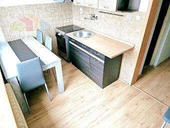 1 izbový byt Bánovce nad Bebravou / CENTRUM / LOGGIA / EXKL - 3