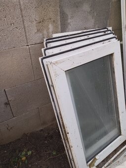 PLASTOVE FIXNE OKNA - 3