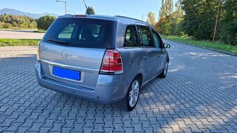 Opel zafira 1.8 benzin .7.miestna - 3