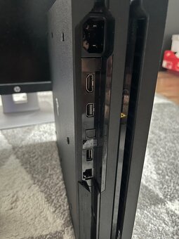 Predám PS4 Pro + Monitor, hry, reproduktor… - 3