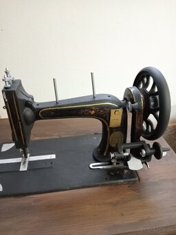 SINGER šijací stroj po renovácii - 3