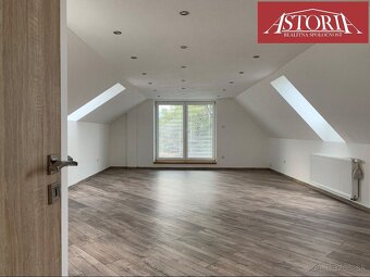 PREDAJ Kompletne zrekonštruovaný rodinný dom v Turanoch - 3