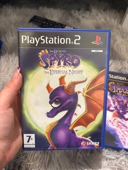 Hry na ps4 a ps2 - 3