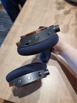 Sluchadla Dyson onTrac (CNC meď) - 3