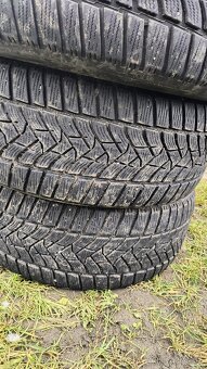 Predám zimné pneu 225/55 r17 - 3