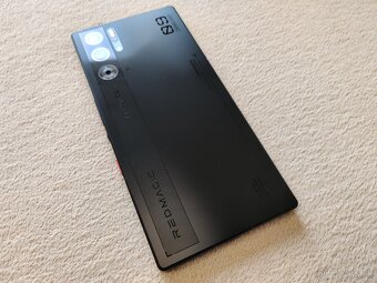 ZTE Nubia Redmagic 9 Pro. 12gb+12gb//256gb. Čierna metalíza. - 3