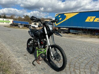 Predám čisto nový nejazdený Pitbike ASIX XB68 140CM3 + El. š - 3