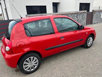 RENAULT CLIO 1.2 - 3