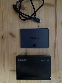 Samsung SSD 860 QVO 4TB + box s USB-C - 3