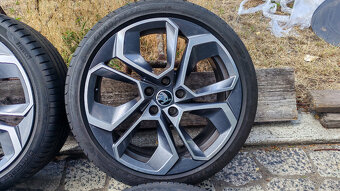 5x112 R19 --- ŠKODA OCTAVIA 4 RS - 3