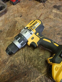 Dewalt - 3