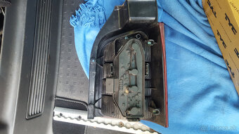 zadne svetla VW T5 Multivan Caravelle - 3