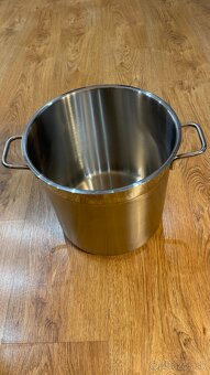 NEREZOVÝ HRNIEC 10 L - 3