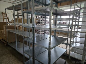 Pozinkované kovové skrutkované skladové regály - 3