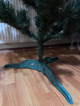 Vianocny stromcek 180 cm vratane ozdob a svetiel - 3