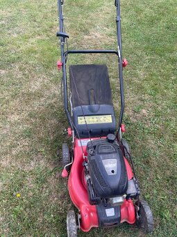 Hecht benzinová kosačka - 3