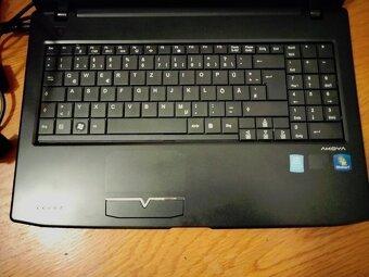 predám notebook MEDION AKOYA E6220 ,WINDOWS 7,bez baterky - 3