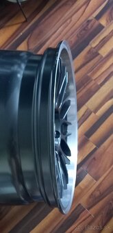 Dotz Revvo 9.5 x19 5x112 et 33 - 3