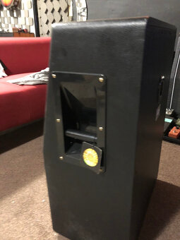 Marshall Origin 212 V-Type 140W Gitarový reprobox - 3