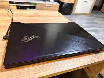 Asus ROG Zephyrus - 3