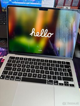 Macbook Air M2 13.6” 8/256GB - 3