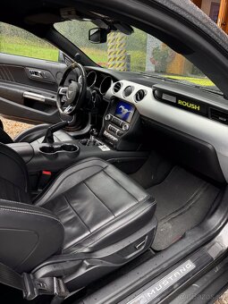 Prenájom Ford Mustang 5.0 V8 – 470HP, RWD, short shift - 3