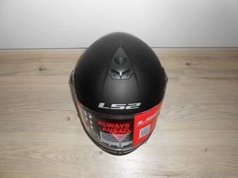 Predam novu vyklapaciu prilbu LS2 STROBE o velkosti S - 3