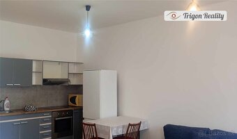 Veľká garzónka v polyfunkčnom objekte - 3