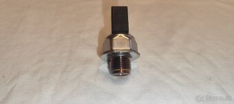 Snímač tlaku paliva 1,6TDI 2,0TDI VW Audi Škoda 04L906054F - 3