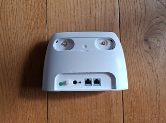 ioGiant 4G LTE Router AC1200 Dual Band - 3