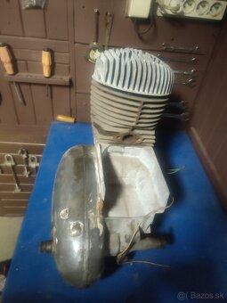 Predám motor Jawa 250 - 3