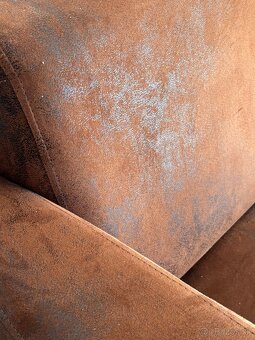 Hnedá trojsedačka - 3