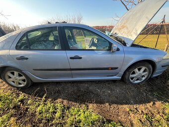 Renault Laguna 2 1.6i - 3