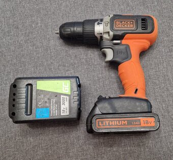 Aku vŕtačka s príklepom Black and Decker - 3