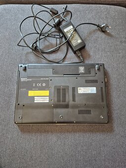 Predam sony vaio - 3