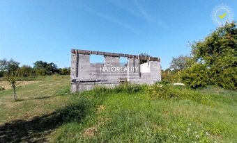 HALO reality - Predaj, pozemok pre rodinný dom 1150 m2 Hor - 3