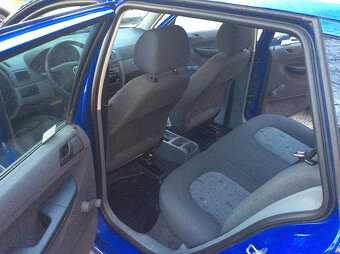 Skoda Fabia Combi, farba 4590 - NA DIELY - 3