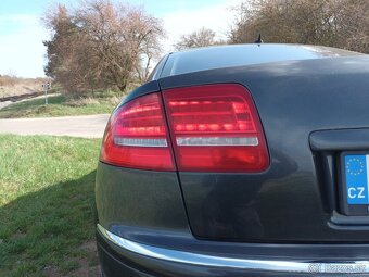 Audi A8 D3 4,0TDI 202kw Jen Díly - 3
