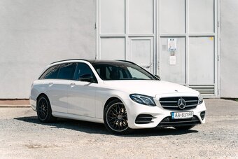 Mercedes-Benz E 220d Kombi 4MATIC A/T - 3