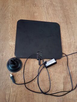 Setobox,anténa na tv, bluetooth klávesnica na tablet , - 3