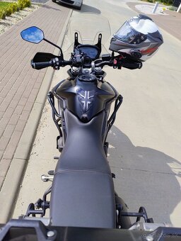 Triumph Tiger 800 XRX - 3