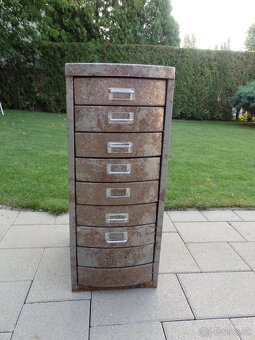 Plechové skrine - 3