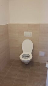 DÁM DO PRENÁJMU PARKOVACIE MIESTO V NOVÝCH ZÁMKOCH - 3