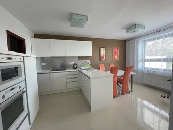 Prenájom- Apartmán 120m2, s terasou- vo vyššom štandarde - 3