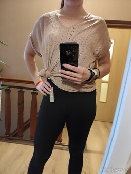 Dámske dierkované tričko staroružovej farby - 3