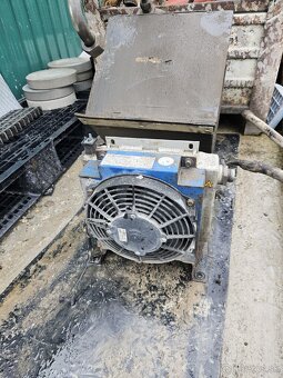 Hydraulická nádrž s filtrom a chladič oleja - 3